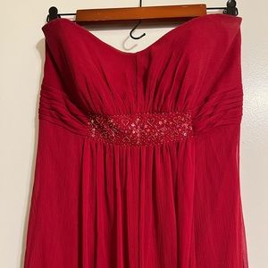 David’s Bridal Strapless Crinkle Chiffon Dress with Godets